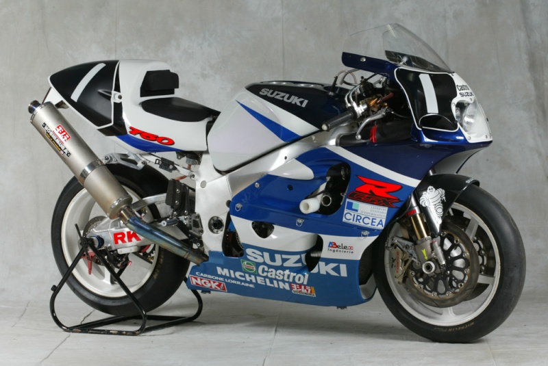 SUZUKI Power! - Page 17 Gsx_r725