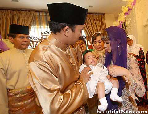 Gambar Anak Nora Danish di Majlis Aqiqah Anakno10