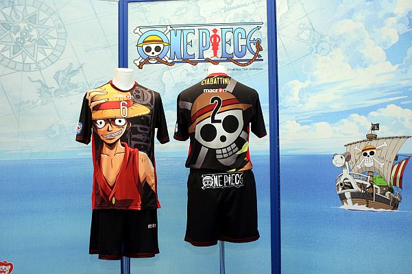 One Piece in The World Trenkw11