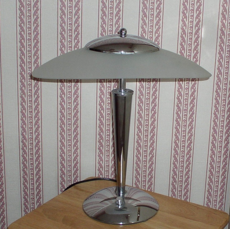 Lamp with dimmer - old or a late copy Holida13