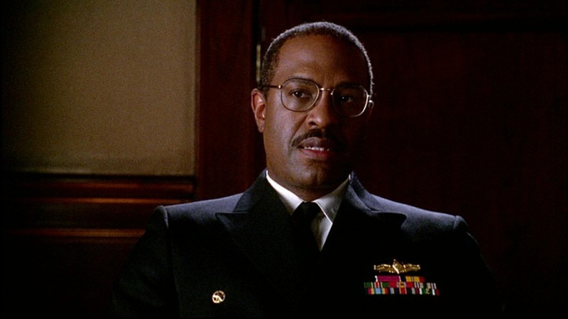 James Pickens Jr - Capitaine Burk 504-9110