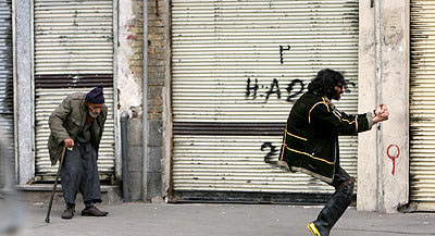 ظهور شخص ايراني مجنون يدعي انه مايكل جاكسون Image014