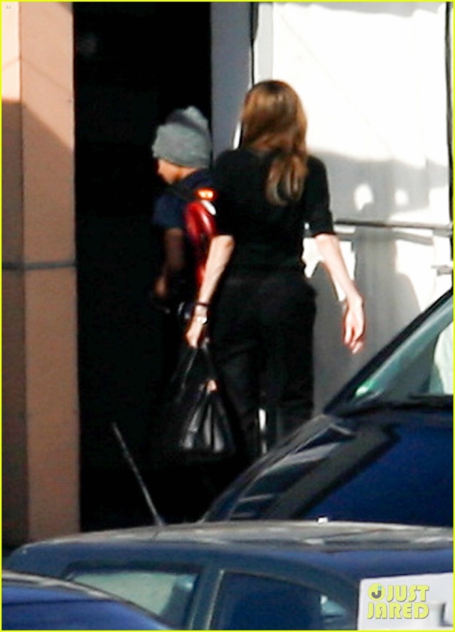 Angelina and Kids Airport Sighting..Berlin,Germany..June 5th 2013 0_214