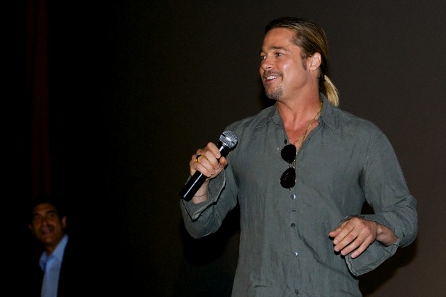 Brad at World War Z Premiere, Capitol Cinema...Madrid,Spain, June 21st 2013 0_429