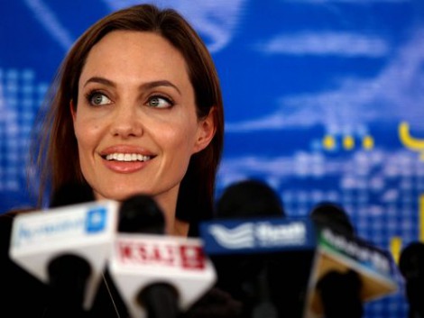 Angelina at World Refugee Day..Jordan..June 20th 2013 - Page 2 0_52_c13