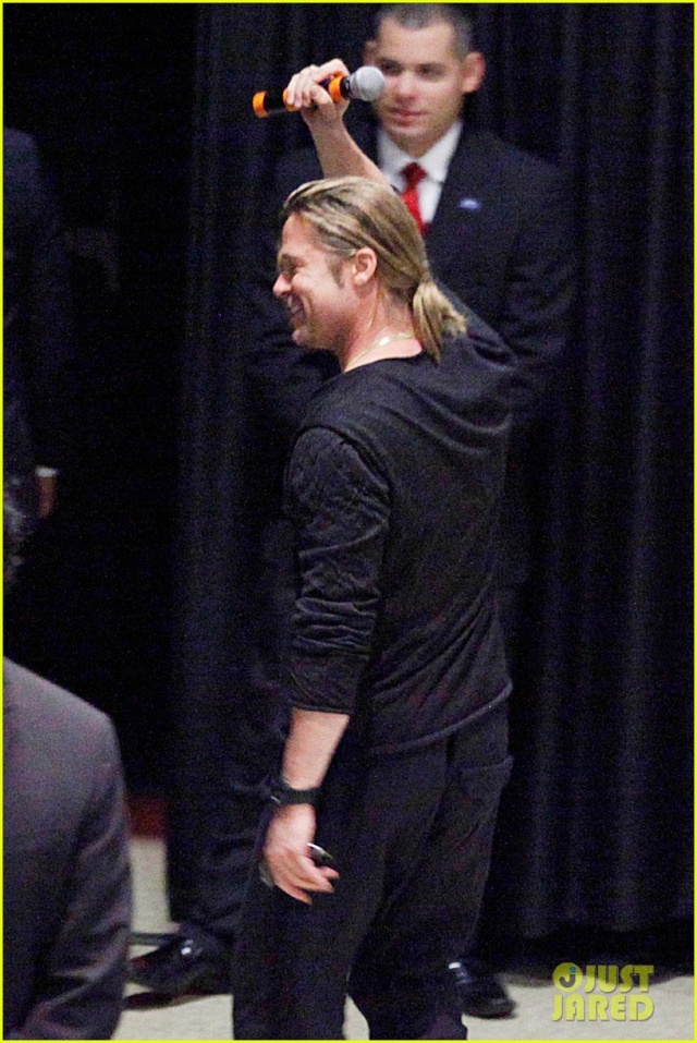 Brad at World War Z Screening,King of Prussia Mall, Philadelphia,PA June 6th 2013 Kgrhqj19