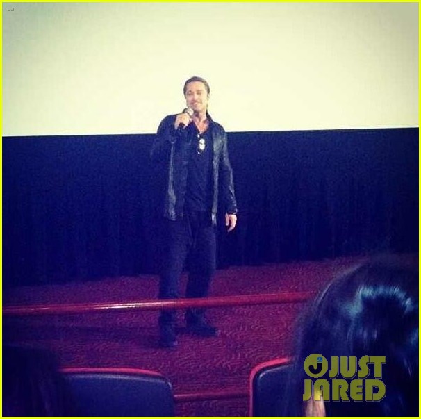 Brad at World War Z Screening, AMC River East..Chicago, Ill June 6th 2013 Kgrhqn19