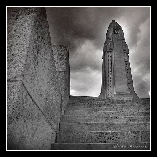 Deux visions de Verdun... Ossuai10