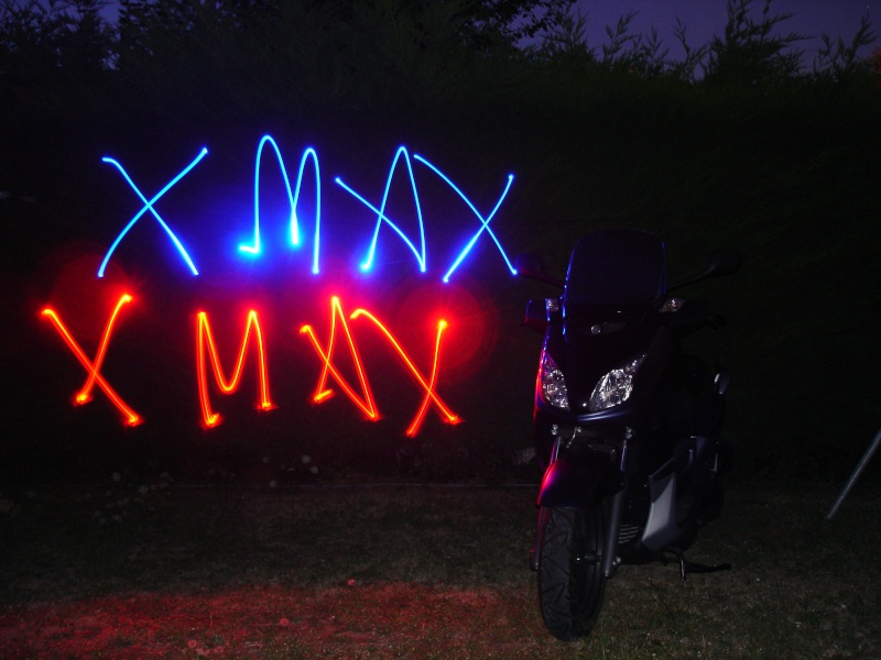 [Neon] Xmax 125 Bleu mat mod 2008 - Page 2 Dsc05015