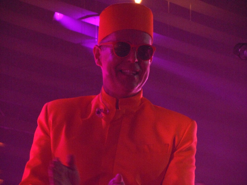 Les Pet Shop Boys en concert le 11 juin 2013 au Grand Rex - Page 9 Dscn2110