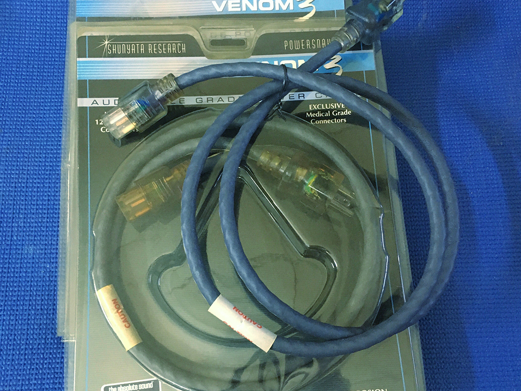 Shunyata Venom 3 Power Cables (Used) Venom_10