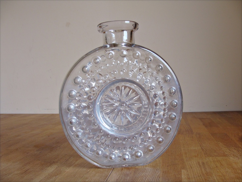 Transparent glass vase 00211