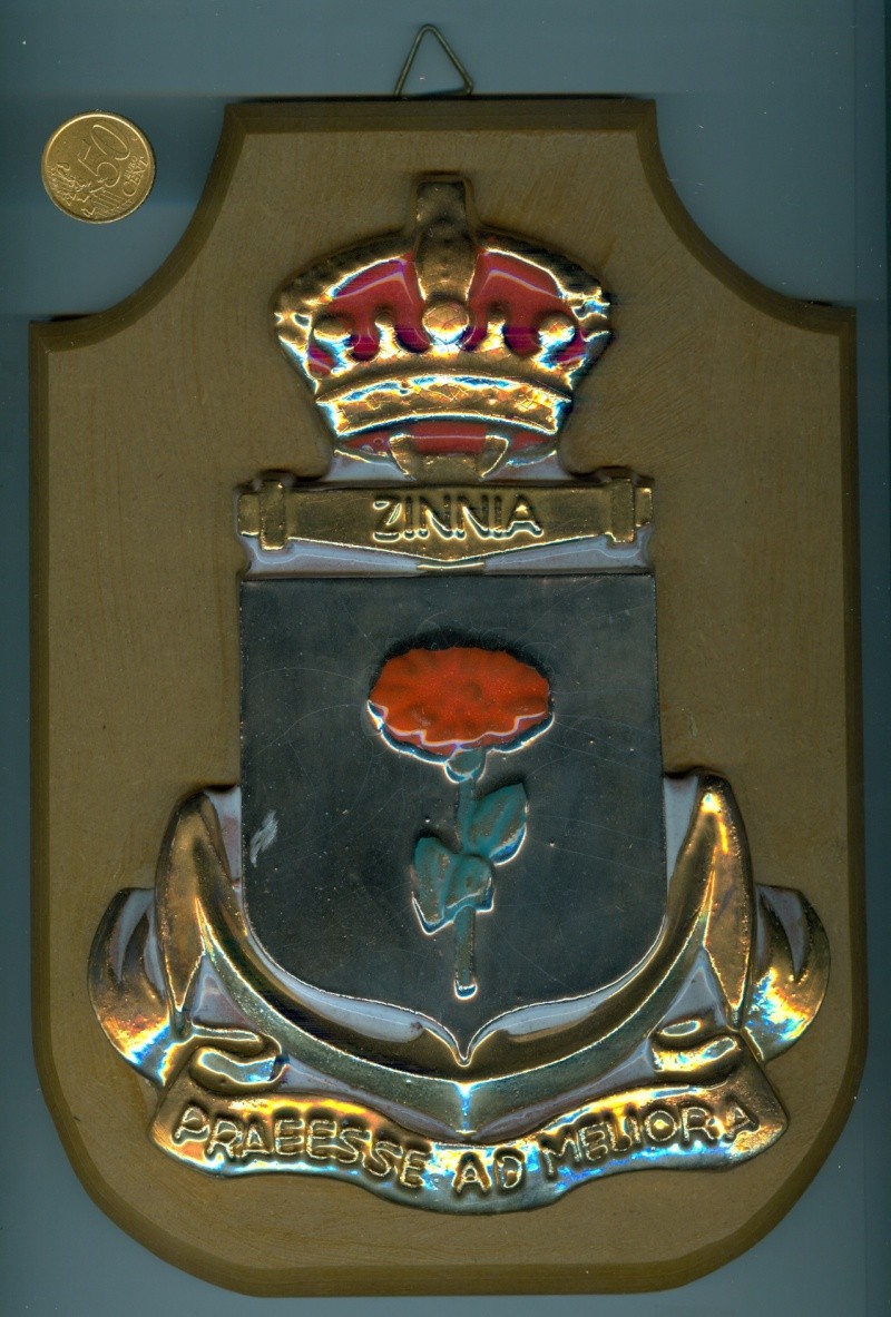 LES CRESTS ZM-FN EN PIERRE ROUGE ORIGINAL - Page 6 Zinnia10