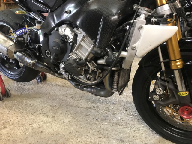 Yamaha R1 2017 4700 km Piste 18000€ Img_0214