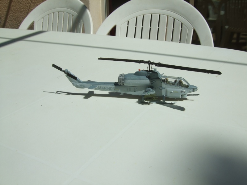 AH-1 W Super Cobra  HMT-303 1:72 Italeri Dscf0513