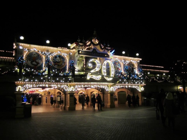 TR - Un nouvel an magique à Disneyland Paris - 31/12/12 - 01/01/13  - Page 3 31121225