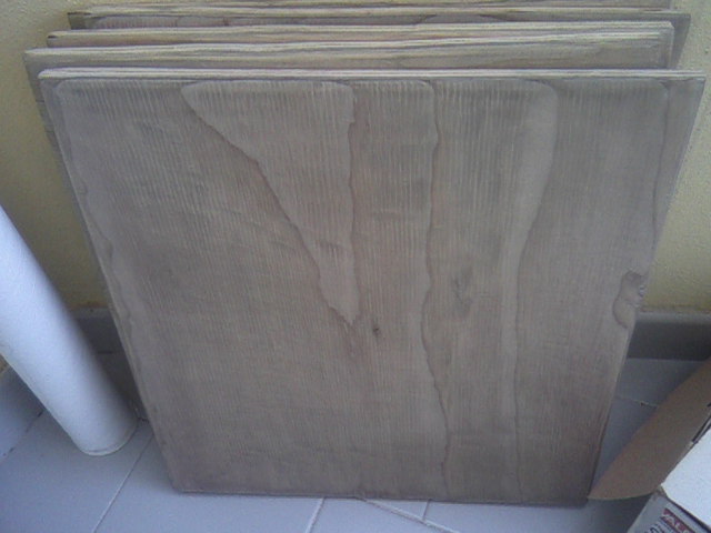 Consigli e chiedo aiuto per un mobiletto in legno di pino P04-0511