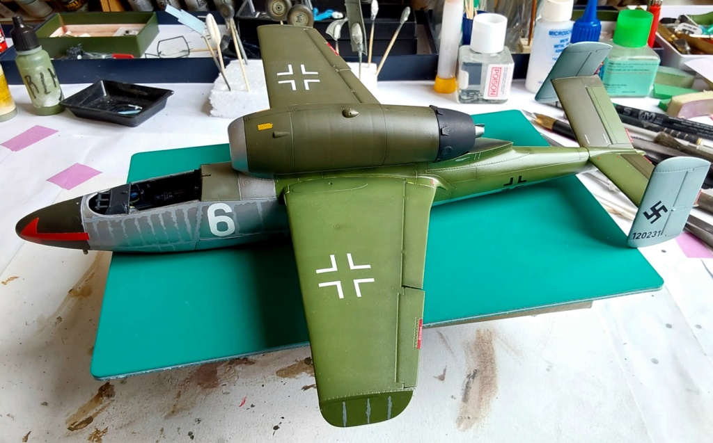 ( GB Jicéhem) [REVELL] Heinkel He 162 A-2 " Salamander " 1/32 - Page 5 20230565