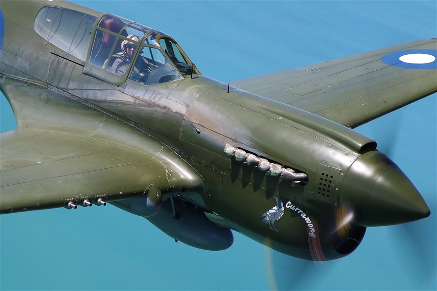 [Hasegawa] 1/32 - Curtiss P-40E Kittyhawk   Id036811