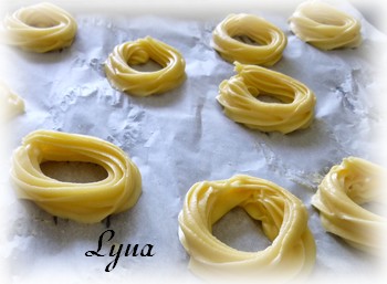 Roussettes (crullers) Rouset10