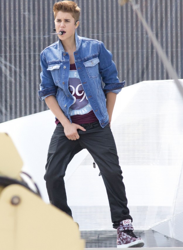 NEw Bieberpics <3 - Seite 8 Rwp-0111