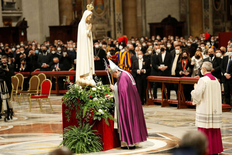 Très ému, le pape a supplié la Vierge Marie pour la paix entre l'Ukraine et la Russie Aavv5q10