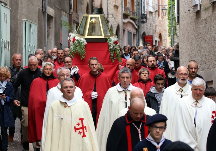 À Cahors, la Sainte Coiffe suscite l’union sacrée Sainte10