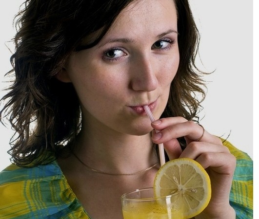 فوائد عصير الليمون الصحية Citron10