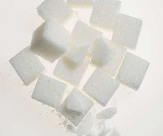 كيف تصنعين منظف لبشرتك بالسكر Sugar_10