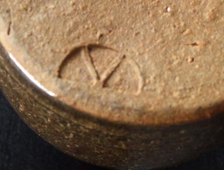 Who's pottery mark is this too? Broken12