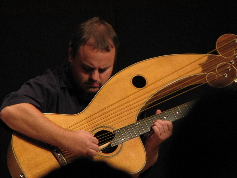 andy mckee - rylynn-guitare acoustique  Andy_m10