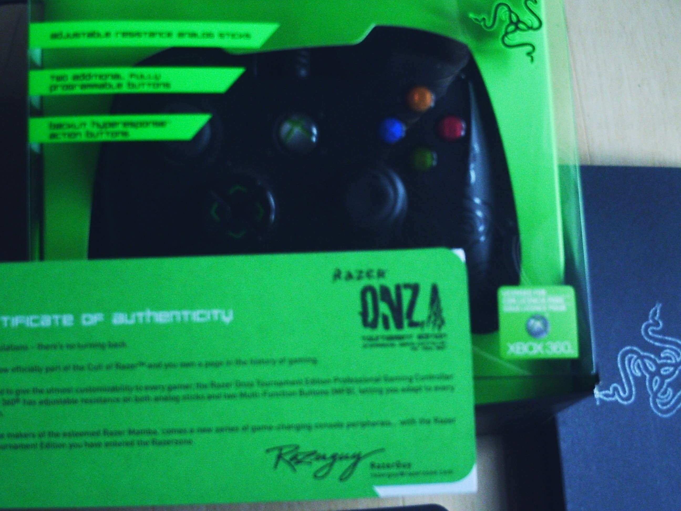 Manette RAZER ONZA TOURNAMENT Phto0019