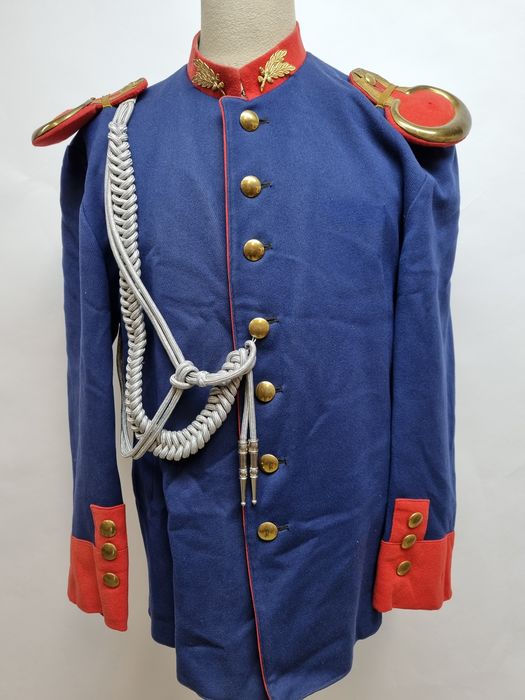 veste de gala allemande pour le régiment de la Garde? Vest211