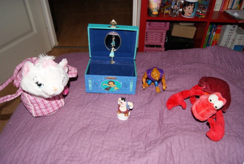 Nos trouvailles Disney dans les vide-greniers - Page 3 00811