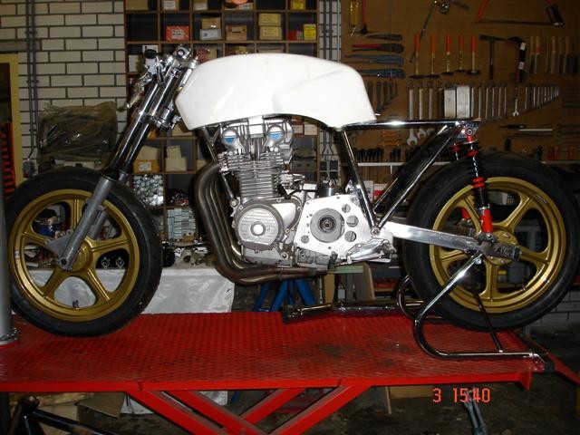 HONDA CB 750 SOHC POUTRE Image10