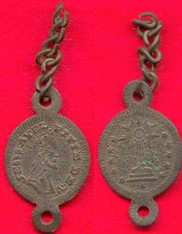 Médaille de chapelet (Jésus) - début XIXème - fabrication probable Nuremberg Medail18