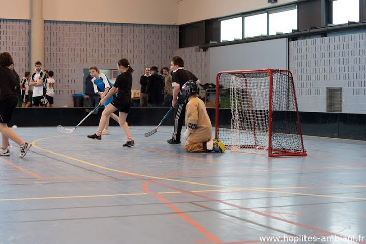 Le floorball Floorb16