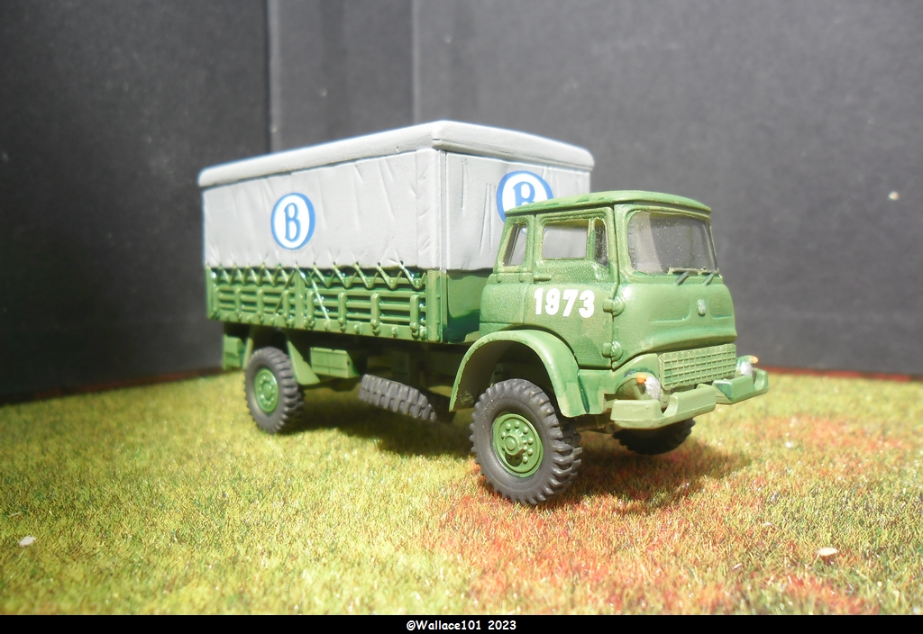 Fini! Bedford Mk.4 Tonne GS Body (version civile) JB Models 1/76 - Page 2 Sam_2162