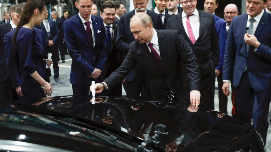 (NOTÍCIA): Fábrica da Mercedes-Benz na Rússia  3ef09110