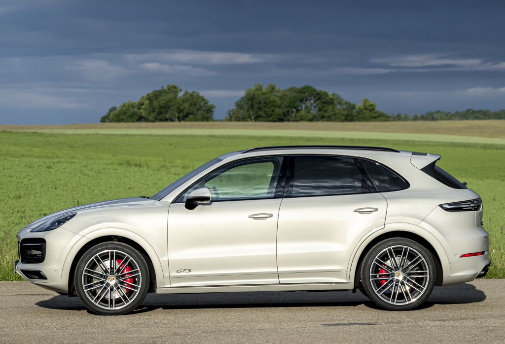 2016 - [Porsche] Cayenne III - Page 6 Porsch58