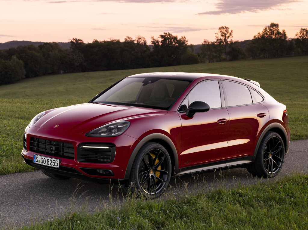 Porsche Cayenne 2021 Р¶С‘Р»С‚С‹Р№