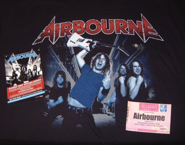 My "favourite Rock group" Airbourne!  10398510