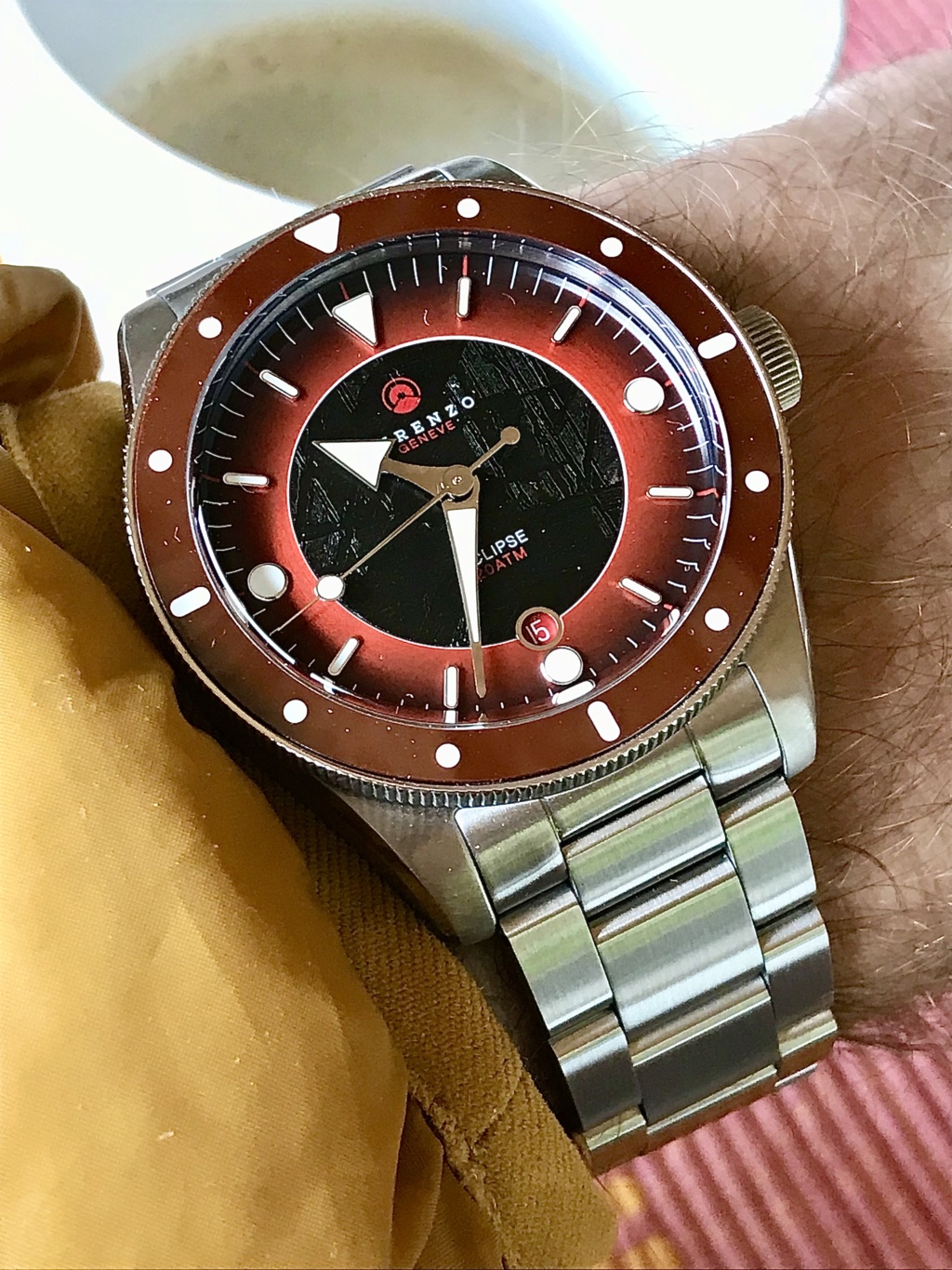 **** La montre du jour ! Vol. 42**** - Page 30 18f49c10