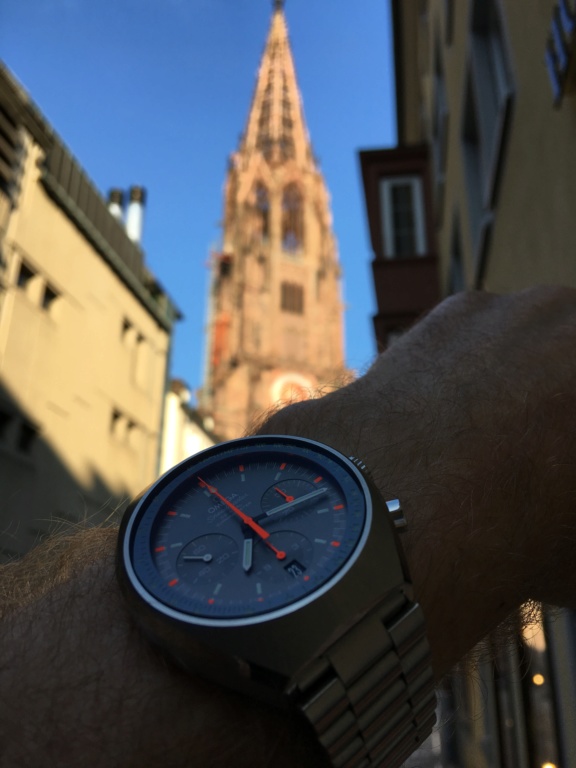 Wristshot de vos belles devant des monuments emblématiques - Page 43 E2cd0810