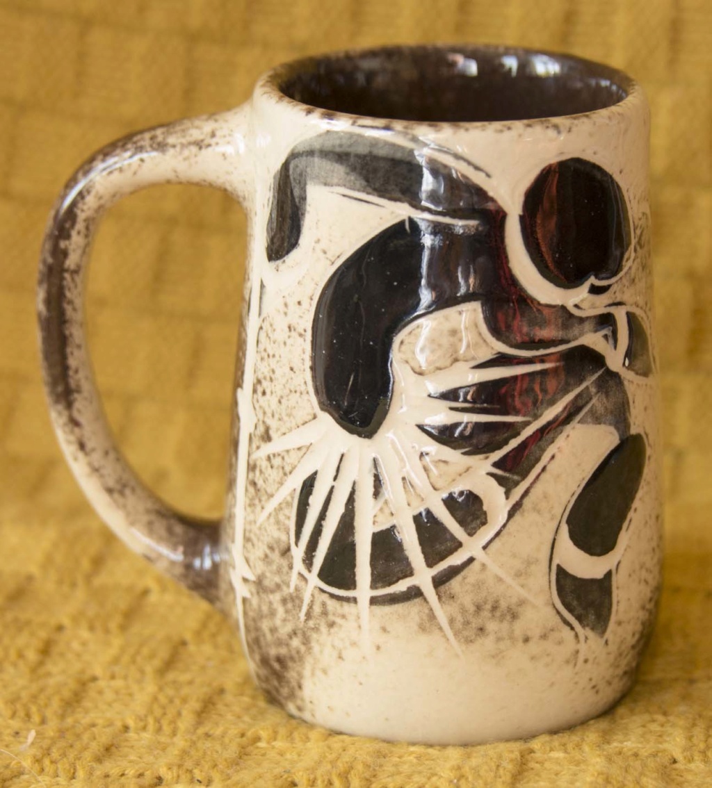 Very stylised design on a mug - Johannesburg Bcup1b10