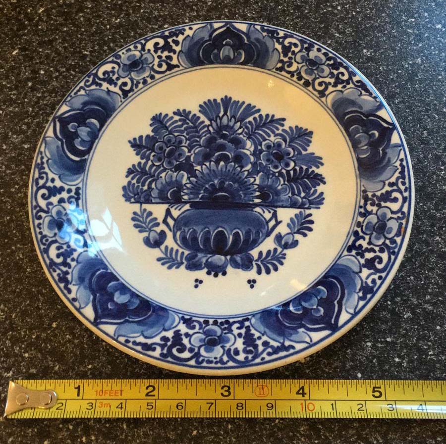 Identifying this Delft plate Delf1c10
