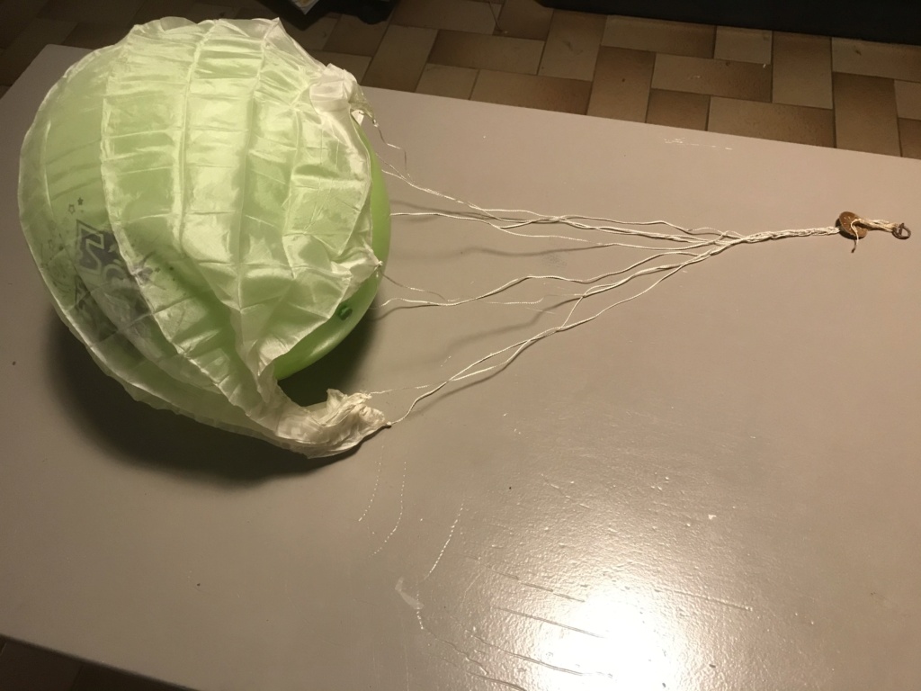 Petit parachute 57813410