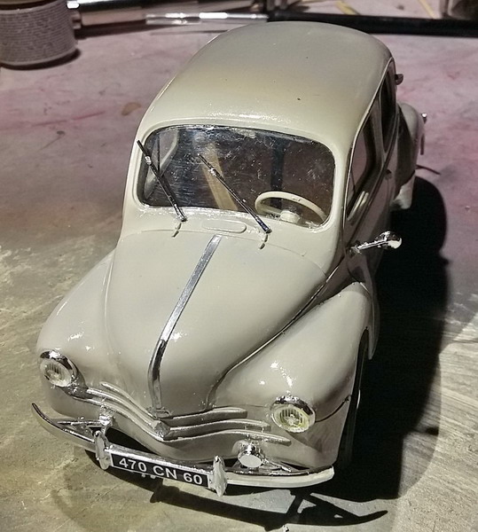 4 CV Renault 1/24ème Heller : un amour de 4cv 20191228