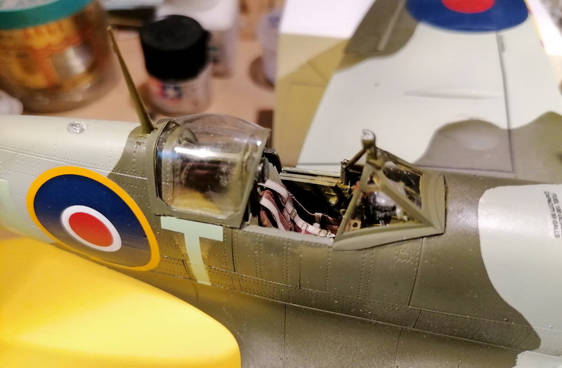 Spitfire Mk.IXc Revell 1/32ème + Eduard/Brassin - Page 2 Img_1243