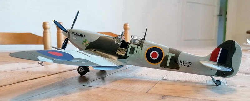 Spitfire Mk.IXc Revell 1/32ème + Eduard/Brassin - Page 2 Img_1246